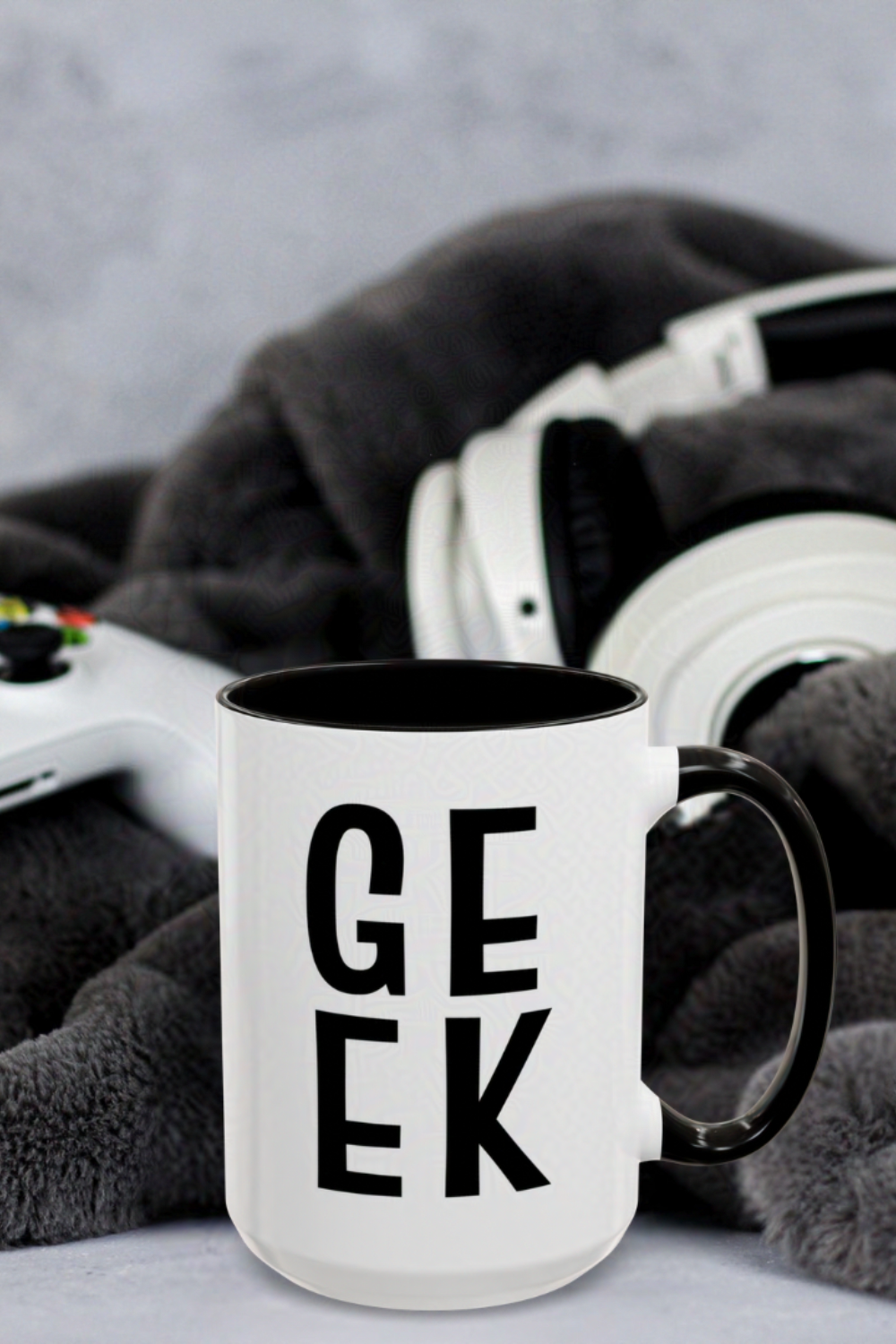 GEEK Ceramic Mug – Minimalist Mug for Gamers & Streamers